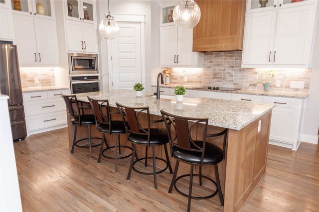 230 Low Bird Lane, Waxahachie, TX 75167