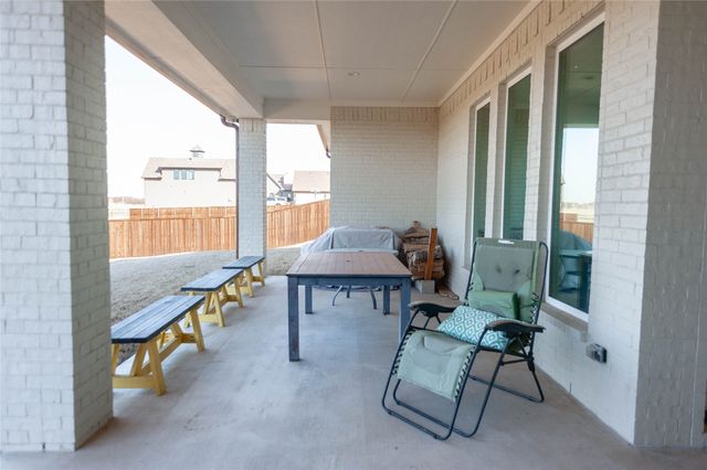 230 Low Bird Lane, Waxahachie, TX 75167