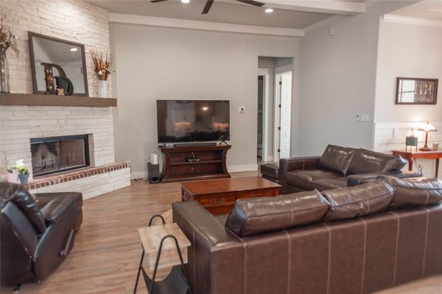 230 Low Bird Lane, Waxahachie, TX 75167