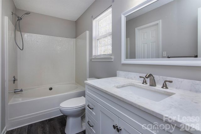 9811 Sweet Plum Drive, Charlotte, NC 28215