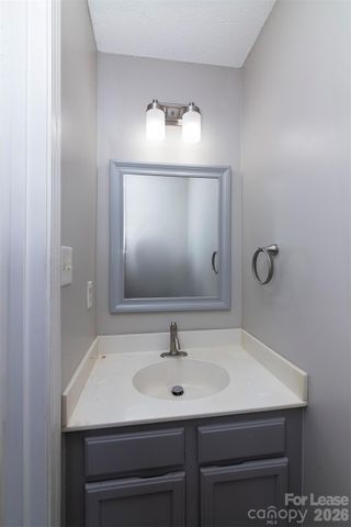 9811 Sweet Plum Drive, Charlotte, NC 28215