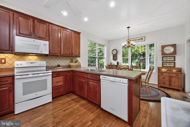 174 LATTICE LN, Collegeville, PA 19426