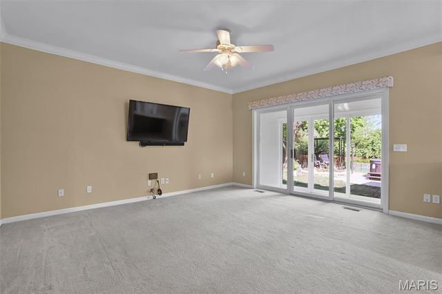 910 Cherry Lane, Washington, MO 63090