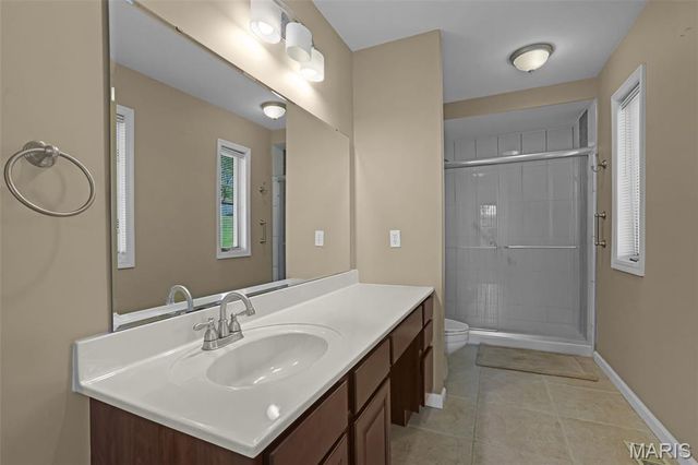 910 Cherry Lane, Washington, MO 63090