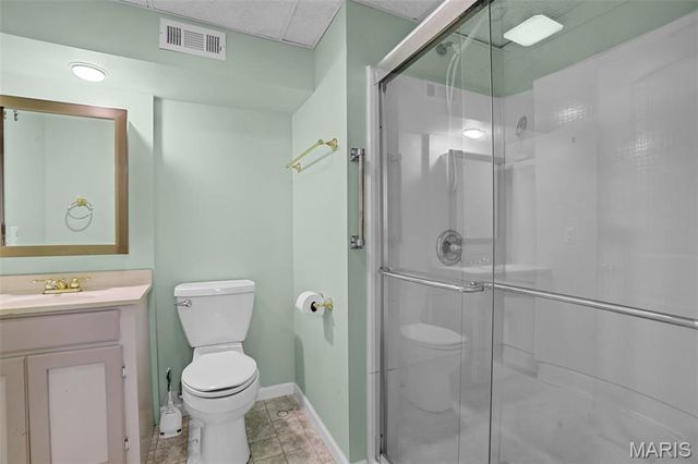 910 Cherry Lane, Washington, MO 63090