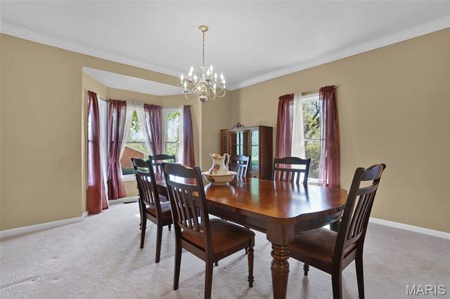 910 Cherry Lane, Washington, MO 63090