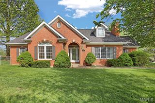 910 Cherry Lane, Washington, MO 63090