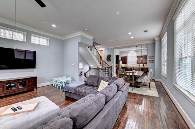 1621 W 23rd Street B, Houston, TX 77008