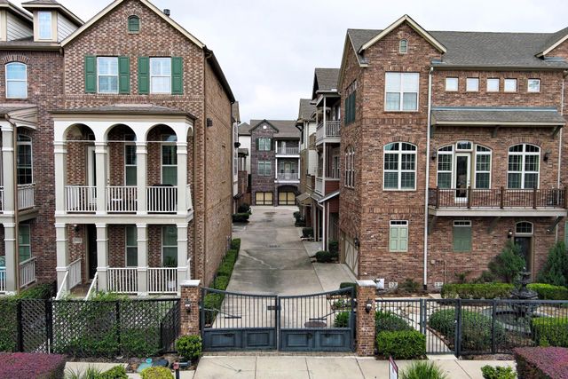 1621 W 23rd Street B, Houston, TX 77008