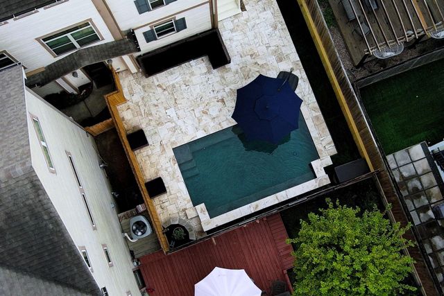 1621 W 23rd Street B, Houston, TX 77008