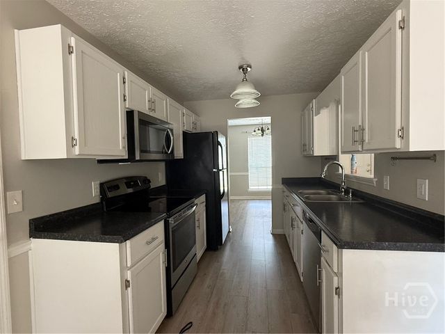 6 Bowsprit Court, Savannah, GA 31410