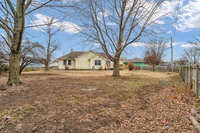 630 NW Shorey PL, Topeka, KS 66608