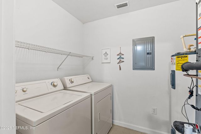 10075 GATE Parkway N 213, Jacksonville, FL 32246