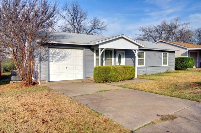 8508 Quebec Drive, White Settlement, TX 76108