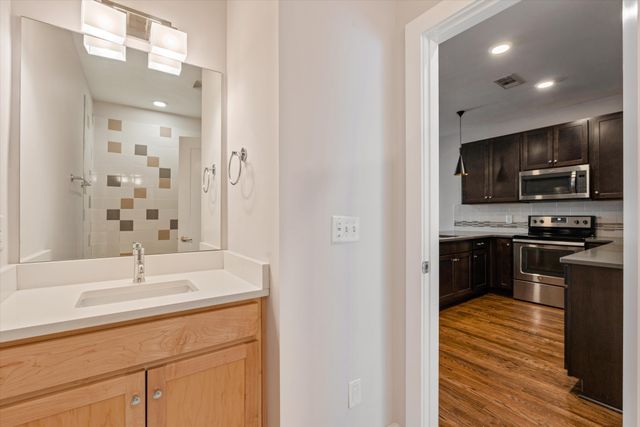 1035 Chester Ave Apt 5, Nashville, TN 37206