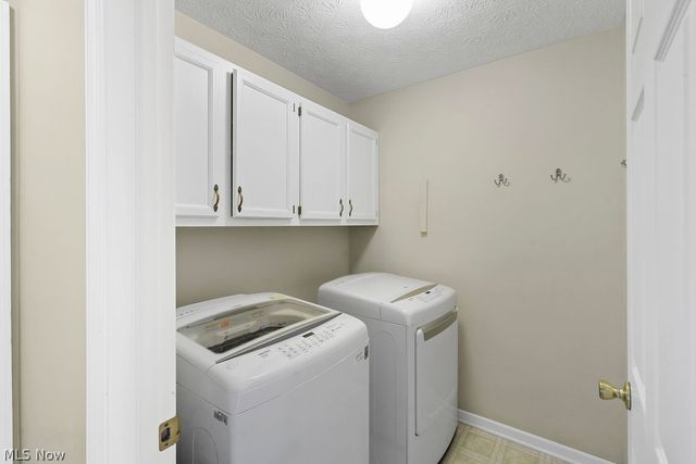 6514 Candlestick Avenue NE, Canton, OH 44721