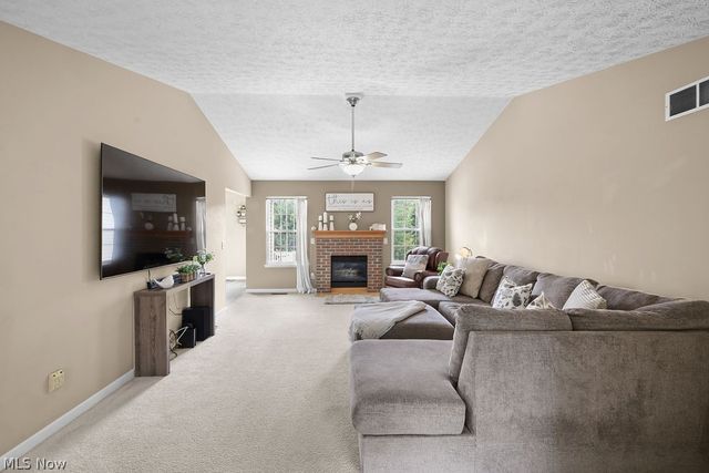 6514 Candlestick Avenue NE, Canton, OH 44721