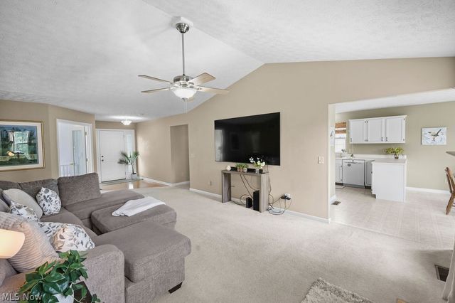 6514 Candlestick Avenue NE, Canton, OH 44721
