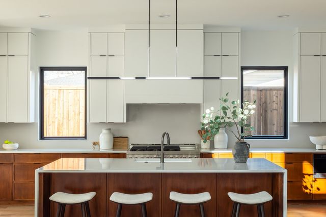 10553 Cromwell Drive, Dallas, TX 75229