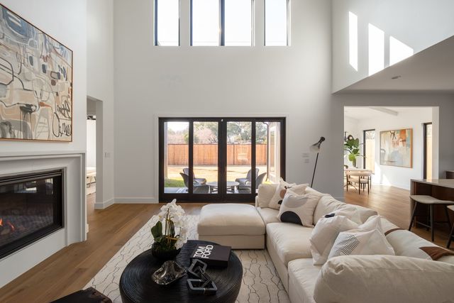 10553 Cromwell Drive, Dallas, TX 75229