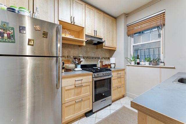 78 Glenville Ave 7, Boston, MA 02134