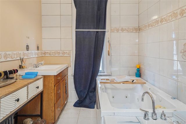 7 The Court, New Rochelle, NY 10801