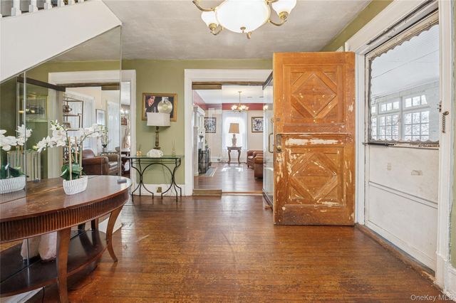 7 The Court, New Rochelle, NY 10801