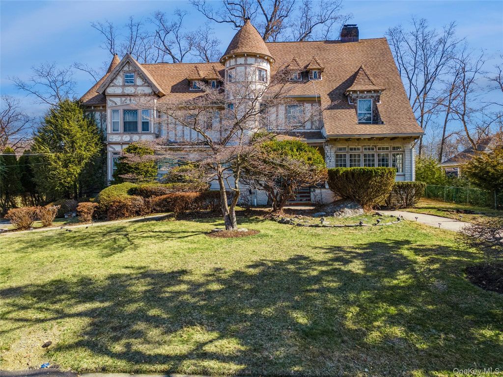 7 The Court, New Rochelle, NY 10801