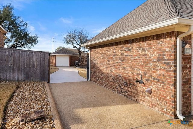 1735 Alta Vista Loop, Temple, TX 76502