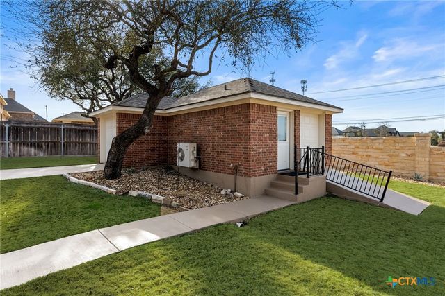 1735 Alta Vista Loop, Temple, TX 76502