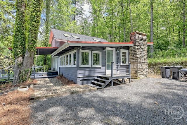 89 Arkansas Lane, Tiger, GA 30576