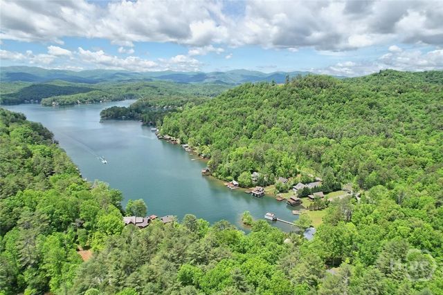 89 Arkansas Lane, Tiger, GA 30576