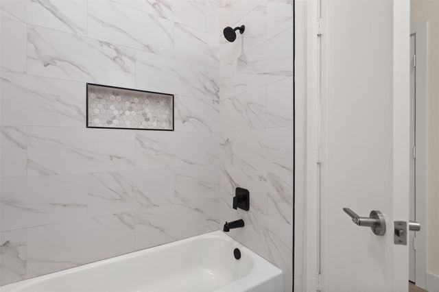 4728 Sunbeam Street, Houston, TX 77033