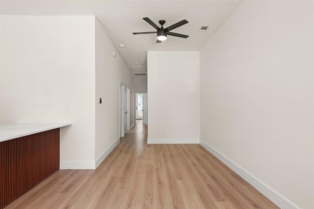 4728 Sunbeam Street, Houston, TX 77033