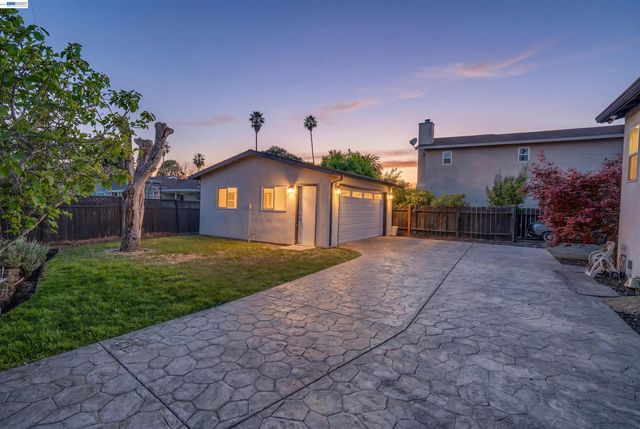 5447 Shasta Ave, San Pablo, CA 94806