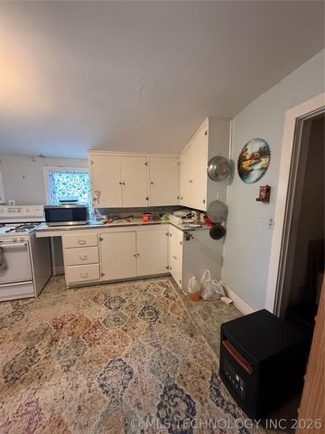 378 N 438, Pryor, OK 74361