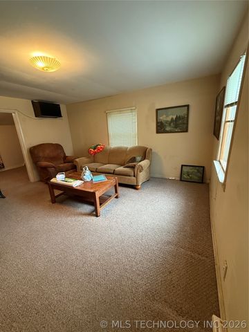 378 N 438, Pryor, OK 74361