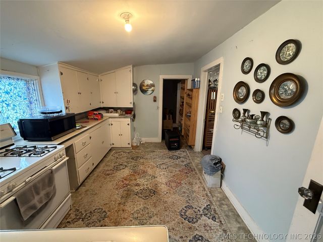 378 N 438, Pryor, OK 74361