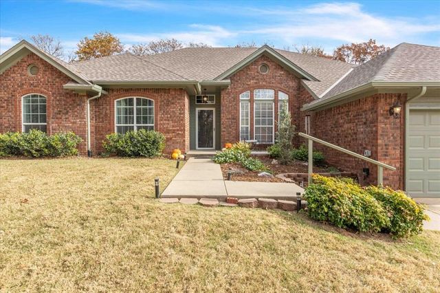 804 N Creek Drive, Edmond, OK 73034