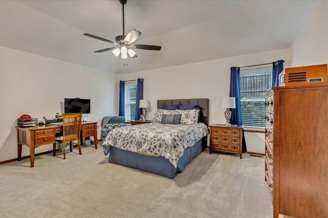 804 N Creek Drive, Edmond, OK 73034