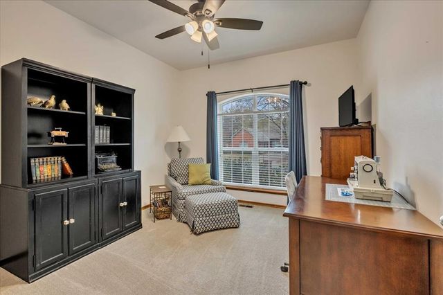 804 N Creek Drive, Edmond, OK 73034