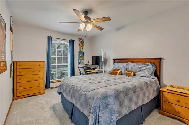 804 N Creek Drive, Edmond, OK 73034