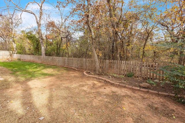 804 N Creek Drive, Edmond, OK 73034