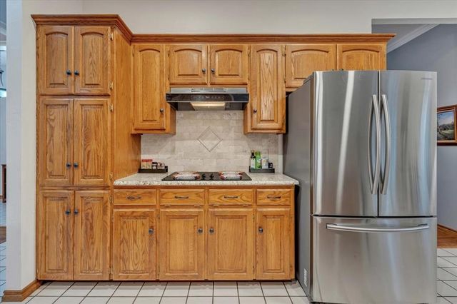 804 N Creek Drive, Edmond, OK 73034