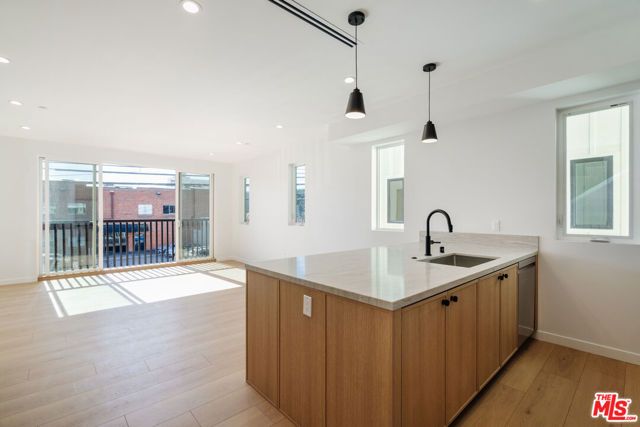 6763 Lexington Avenue B, Los Angeles, CA 90038