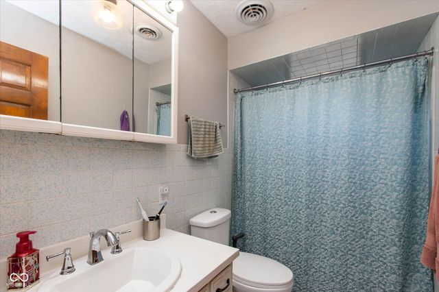 200 Boring Place, Martinsville, IN 46151