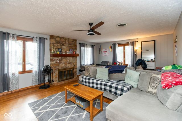 200 Boring Place, Martinsville, IN 46151