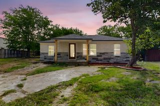 2018 N Saint Augustine Drive, Dallas, TX 75217