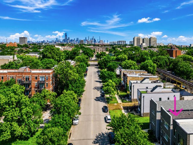 4053 S Prairie Avenue, Chicago, IL 60653