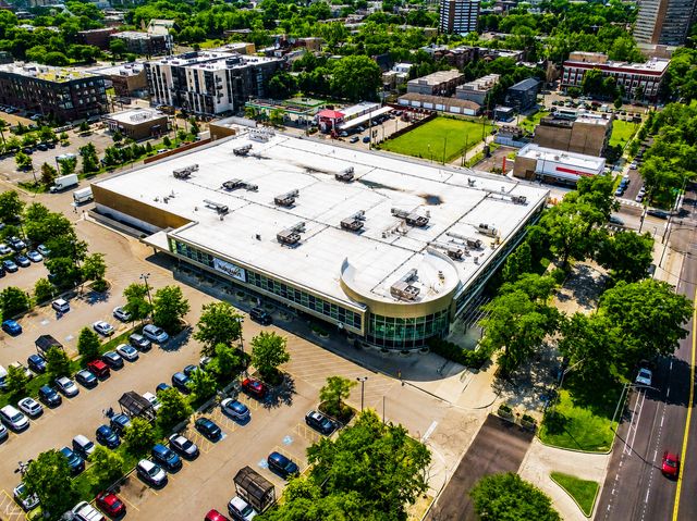 4053 S Prairie Avenue, Chicago, IL 60653